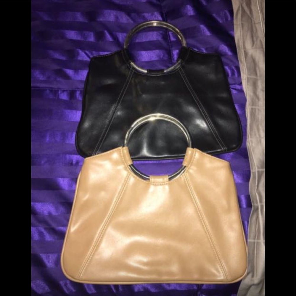 Wristlet purses